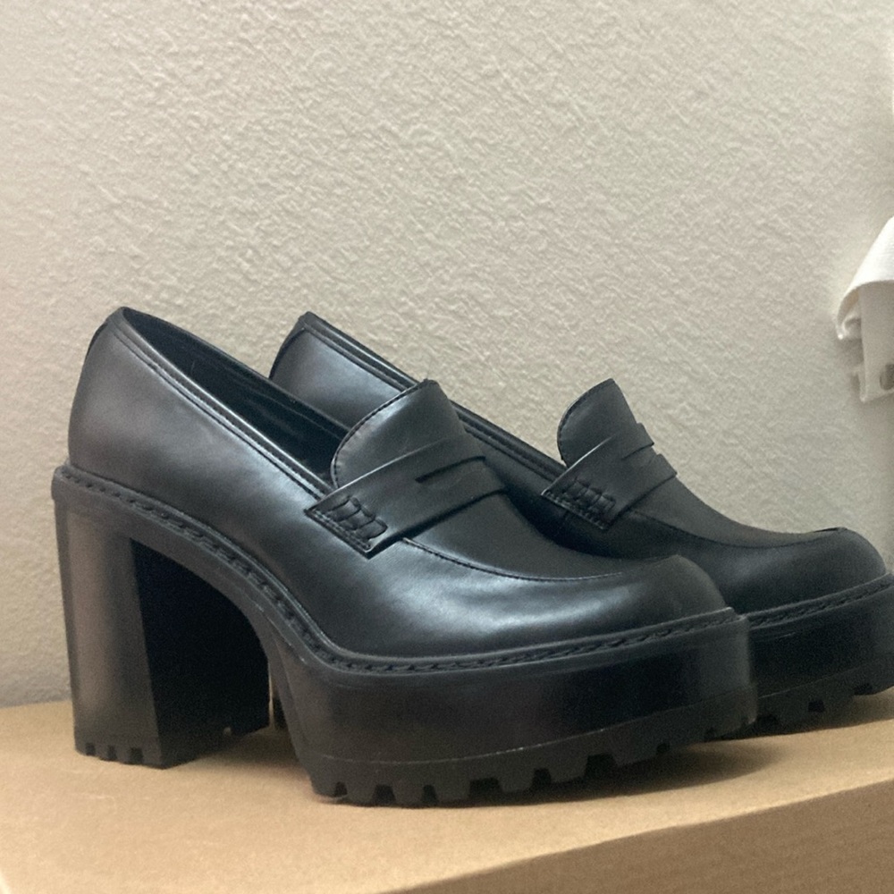 Steve Madden shoes